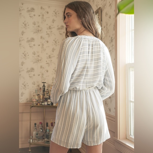 🆕Hem & Thread Striped Romper Button Front Tie Waist Detail S,M & L Available - Picture 3 of 10